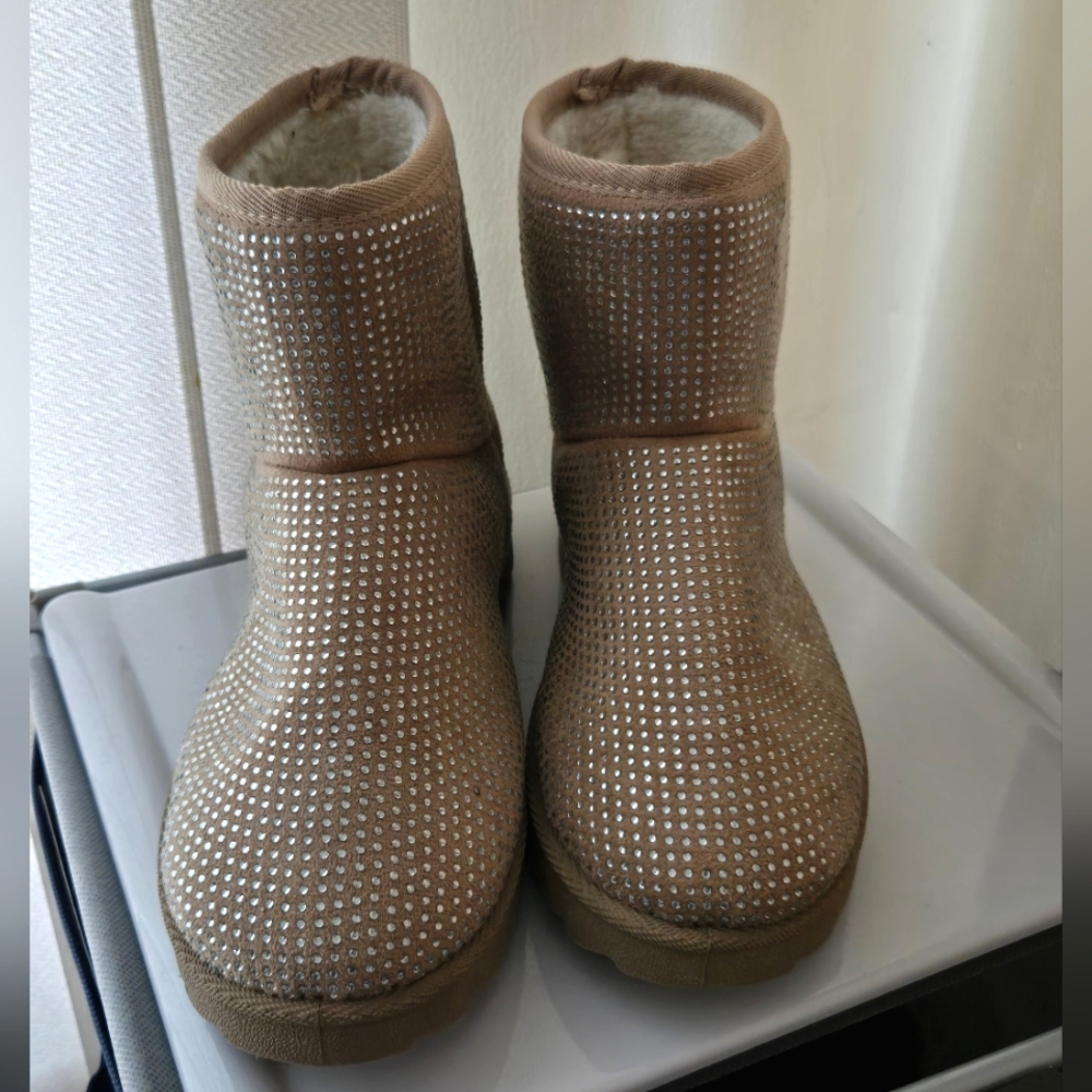 tan slip on winter boots